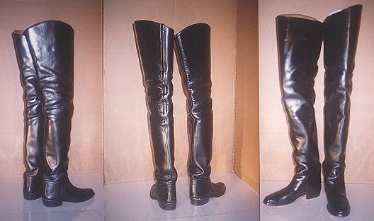 Der-Dau Boots