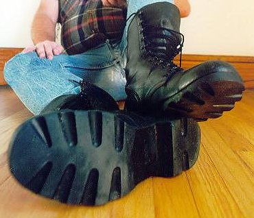 Combat boots